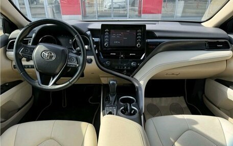 Toyota Camry, 2022 год, 4 070 000 рублей, 8 фотография