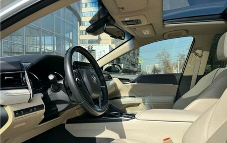 Toyota Camry, 2022 год, 4 070 000 рублей, 9 фотография