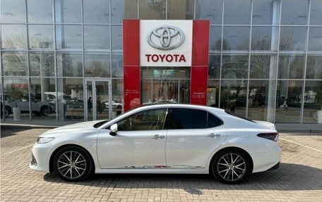 Toyota Camry, 2022 год, 4 070 000 рублей, 7 фотография
