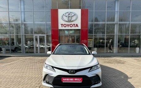 Toyota Camry, 2022 год, 4 070 000 рублей, 1 фотография