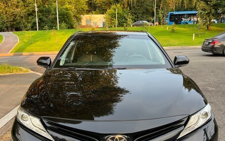 Toyota Camry, 2019 год, 2 750 000 рублей, 1 фотография