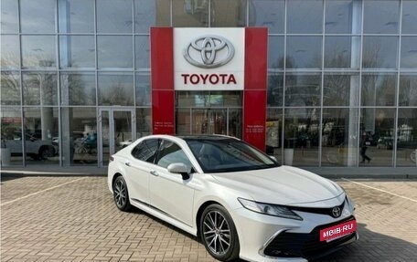 Toyota Camry, 2022 год, 4 070 000 рублей, 2 фотография