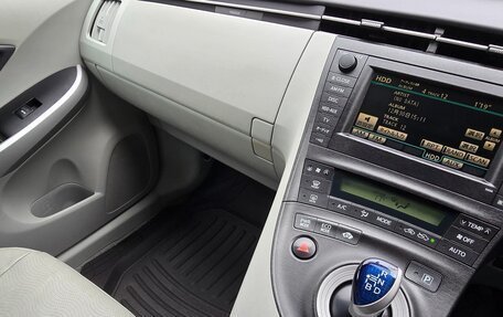 Toyota Prius, 2010 год, 1 150 000 рублей, 5 фотография