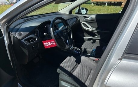 Opel Astra K, 2018 год, 1 730 000 рублей, 8 фотография
