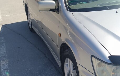 Toyota Vista V30, 2002 год, 530 000 рублей, 3 фотография