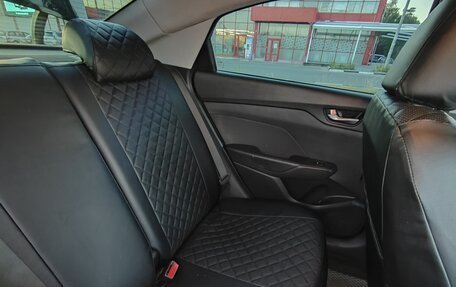 Hyundai Solaris II рестайлинг, 2017 год, 1 050 000 рублей, 4 фотография