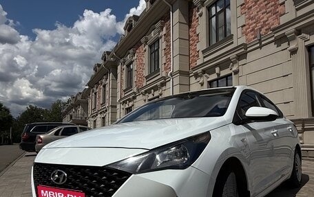 Hyundai Solaris II рестайлинг, 2020 год, 950 000 рублей, 5 фотография