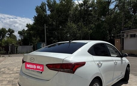 Hyundai Solaris II рестайлинг, 2020 год, 950 000 рублей, 9 фотография