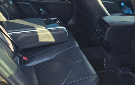 Toyota Camry, 2018 год, 2 450 000 рублей, 9 фотография