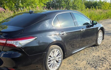 Toyota Camry, 2018 год, 2 450 000 рублей, 11 фотография