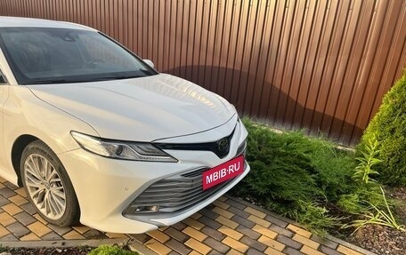 Toyota Camry, 2019 год, 2 800 000 рублей, 2 фотография