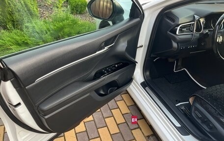 Toyota Camry, 2019 год, 2 800 000 рублей, 12 фотография