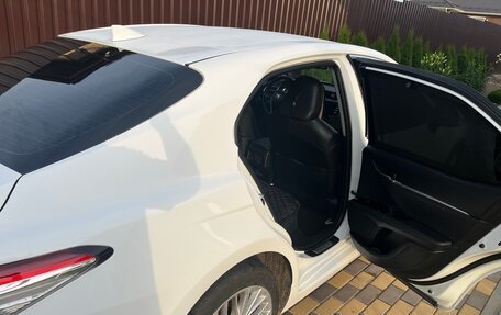Toyota Camry, 2019 год, 2 800 000 рублей, 16 фотография
