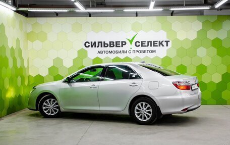 Toyota Camry, 2015 год, 1 600 000 рублей, 6 фотография
