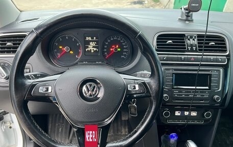 Volkswagen Polo VI (EU Market), 2017 год, 1 450 000 рублей, 17 фотография