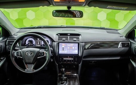 Toyota Camry, 2015 год, 1 600 000 рублей, 12 фотография