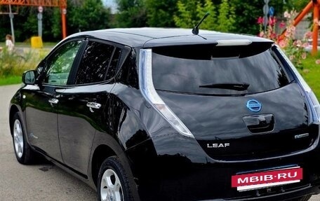 Nissan Leaf I, 2011 год, 570 000 рублей, 6 фотография