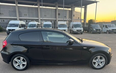 BMW 1 серия, 2011 год, 700 000 рублей, 10 фотография
