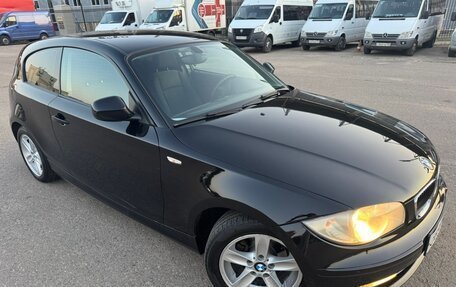 BMW 1 серия, 2011 год, 700 000 рублей, 11 фотография