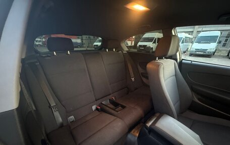 BMW 1 серия, 2011 год, 700 000 рублей, 17 фотография