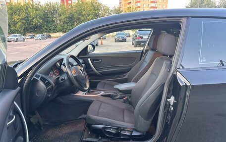 BMW 1 серия, 2011 год, 700 000 рублей, 19 фотография