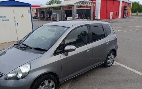 Honda Fit III, 2006 год, 400 000 рублей, 6 фотография