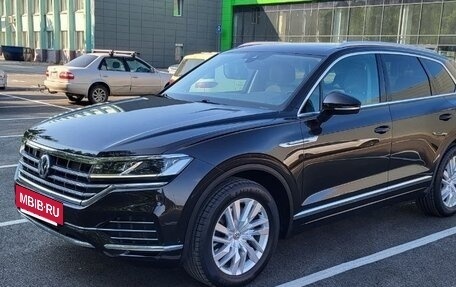 Volkswagen Touareg III, 2019 год, 5 250 000 рублей, 4 фотография