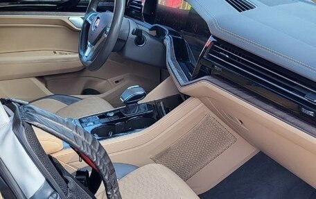 Volkswagen Touareg III, 2019 год, 5 250 000 рублей, 20 фотография