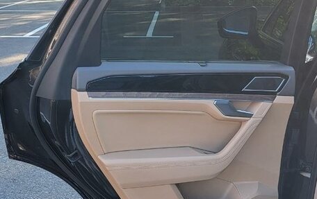 Volkswagen Touareg III, 2019 год, 5 250 000 рублей, 24 фотография