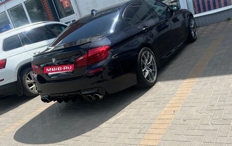 BMW 5 серия, 2014 год, 1 800 000 рублей, 8 фотография
