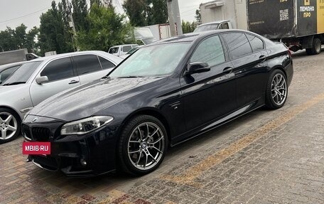 BMW 5 серия, 2014 год, 1 800 000 рублей, 2 фотография
