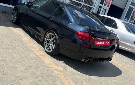 BMW 5 серия, 2014 год, 1 800 000 рублей, 9 фотография
