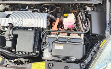 Toyota Prius, 2013 год, 1 450 000 рублей, 7 фотография
