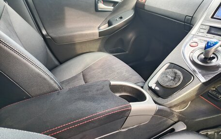 Toyota Prius, 2013 год, 1 450 000 рублей, 6 фотография