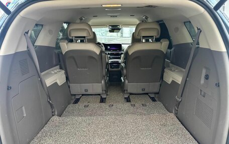 KIA Carnival, 2020 год, 3 999 999 рублей, 23 фотография