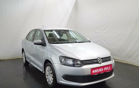 Volkswagen Polo VI (EU Market), 2015 год, 770 000 рублей, 3 фотография