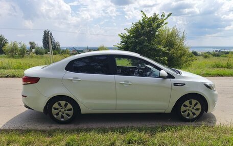 KIA Rio III рестайлинг, 2016 год, 995 000 рублей, 2 фотография