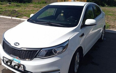 KIA Rio III рестайлинг, 2016 год, 1 120 000 рублей, 2 фотография