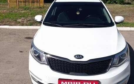 KIA Rio III рестайлинг, 2016 год, 1 120 000 рублей, 3 фотография