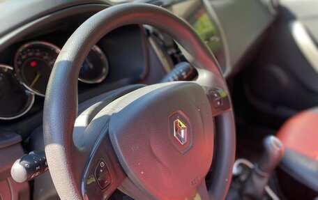 Renault Sandero II рестайлинг, 2018 год, 950 000 рублей, 5 фотография