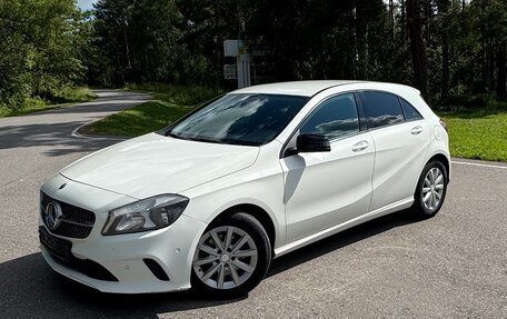 Mercedes-Benz A-Класс, 2017 год, 1 500 000 рублей, 2 фотография