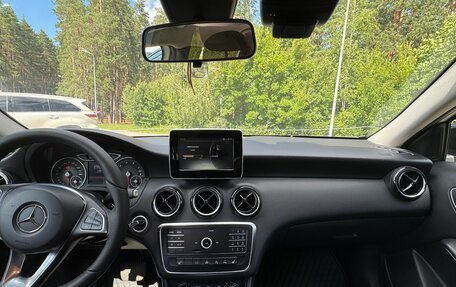 Mercedes-Benz A-Класс, 2017 год, 1 500 000 рублей, 6 фотография