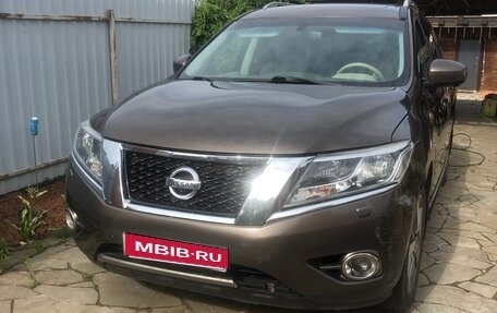 Nissan Pathfinder, 2014 год, 2 090 000 рублей, 1 фотография