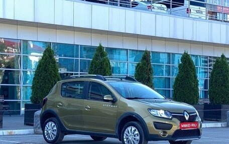 Renault Sandero II рестайлинг, 2017 год, 875 000 рублей, 1 фотография