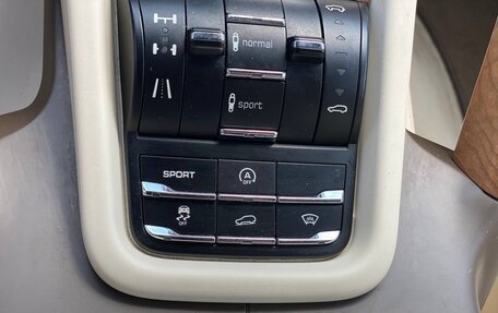 Porsche Cayenne III, 2011 год, 2 950 000 рублей, 14 фотография
