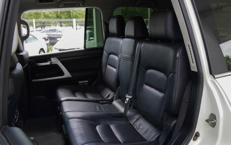 Toyota Land Cruiser 200, 2016 год, 4 400 000 рублей, 9 фотография
