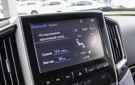 Toyota Land Cruiser 200, 2016 год, 4 400 000 рублей, 13 фотография
