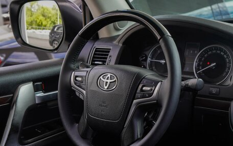 Toyota Land Cruiser 200, 2016 год, 4 400 000 рублей, 23 фотография
