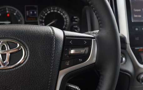Toyota Land Cruiser 200, 2016 год, 4 400 000 рублей, 21 фотография