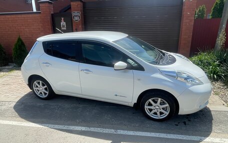 Nissan Leaf I, 2016 год, 777 000 рублей, 10 фотография